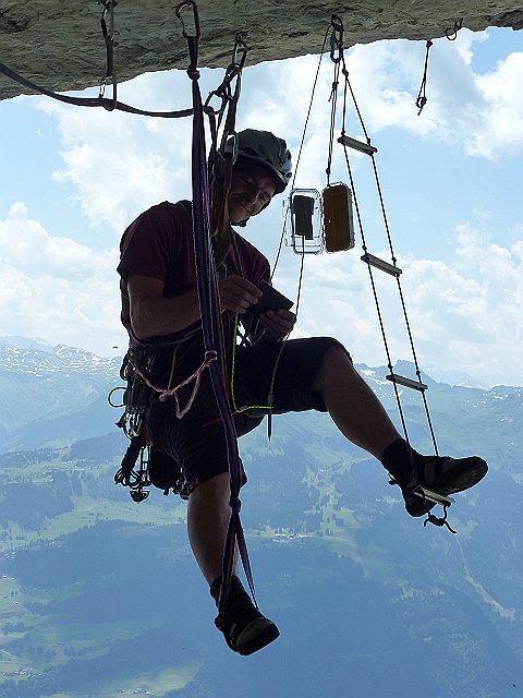 Etter  (13).JPG - Natürlich mussten wir uns auch einschreiben. Es hat zwei bis fünf Begehungen pro Jahr.